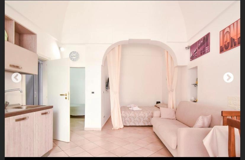 דירות אוסטוני La Casa Delle Muse מראה חיצוני תמונה